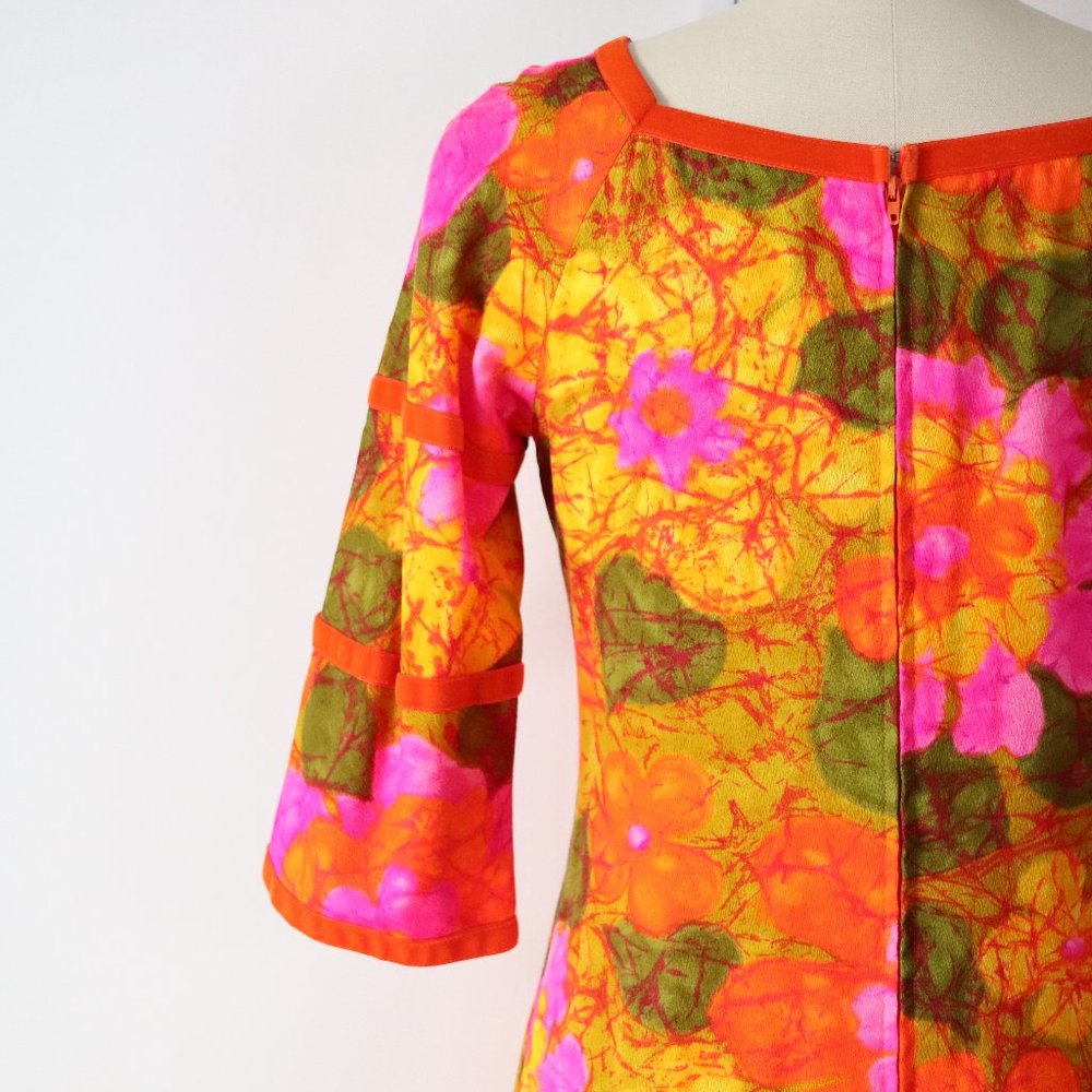 ❌SOLD❌vintage 60s 70s neon floral hawaiian dress - Picture 8 of 8
